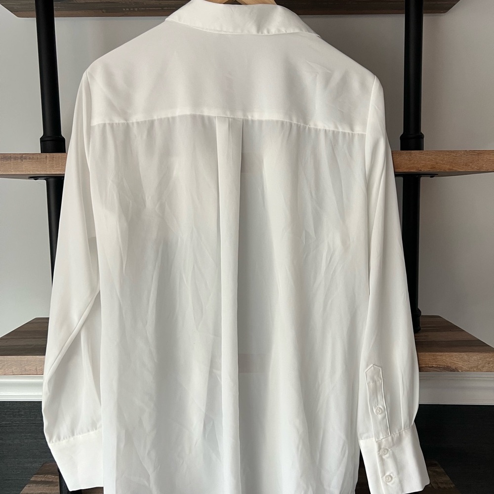 Super Soft Women’s White Button Up - Picture 8 of 8